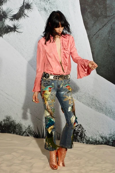Look 9
